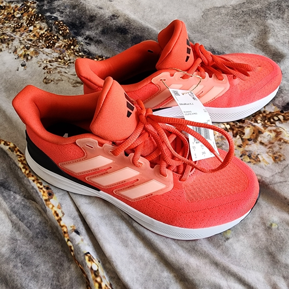 Adidas Sneakers